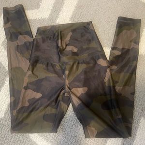 Aerie Offline high waisted camo leggings